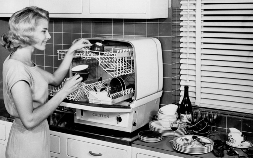 Demonstrating the Colston dishwasher, 18 November 1959.